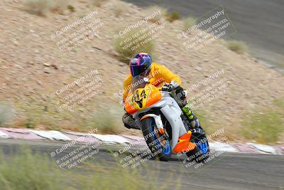 media/Jun-04-2022-WERA (Sat) [[b852bbbd55]]/Race 8 Superbike Expert Novice V7 HW/